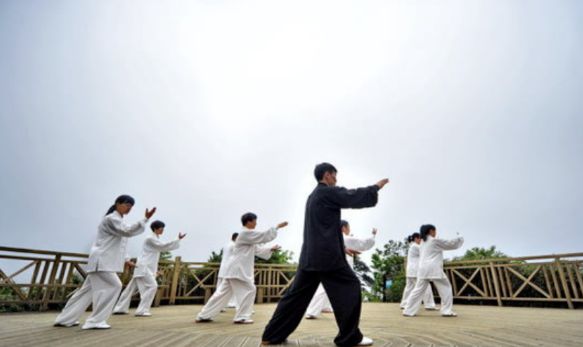 帕金森病不再是不治之？牢记这四个彩神秘诀自我调理有妙招速来(图2)